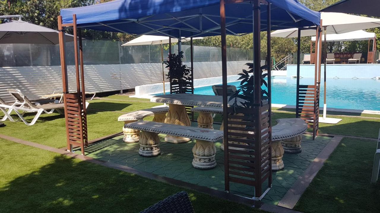 Cortijo San Jose Villa Seville Luaran gambar